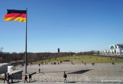 Германия в середине января может столкнуться с дефицитом газа в случае установления экстремально низких температур, сообщает объединение представителей энергосектора INES