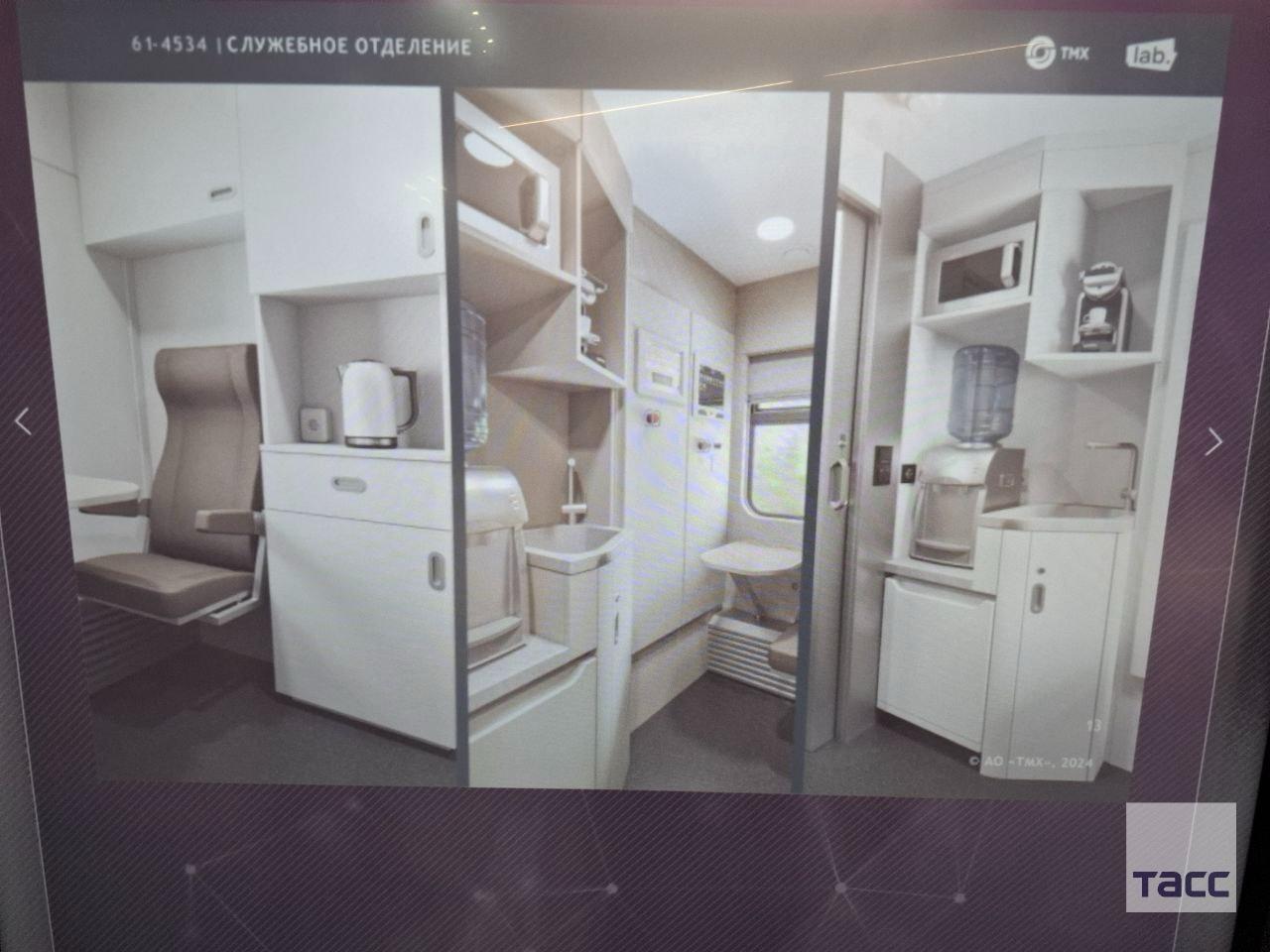 РЖД представили макет нового плацкарта с более длинными и широкими полками на форуме "Транспорт России", передает ТАСС РЖД представили макет нового плацкарта с более длинными и широкими полками на форуме "Транспорт России", передает ТАСС