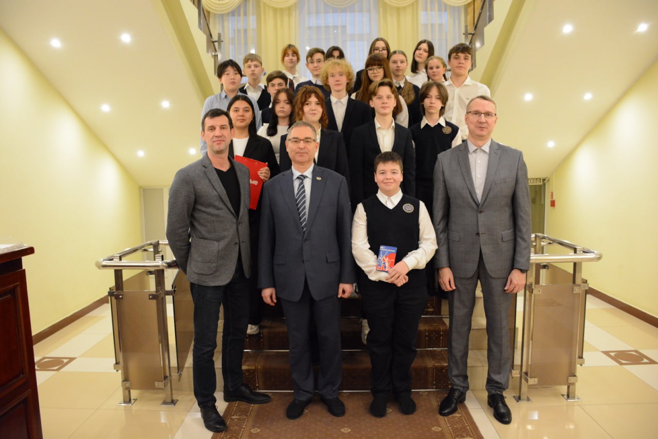 Наша комиссия приняла активное участие во Всероссийской программе "Мы - граждане России" от "Движения Первых" Наша комиссия приняла активное участие во Всероссийской программе "Мы - граждане России" от "Движения Первых"