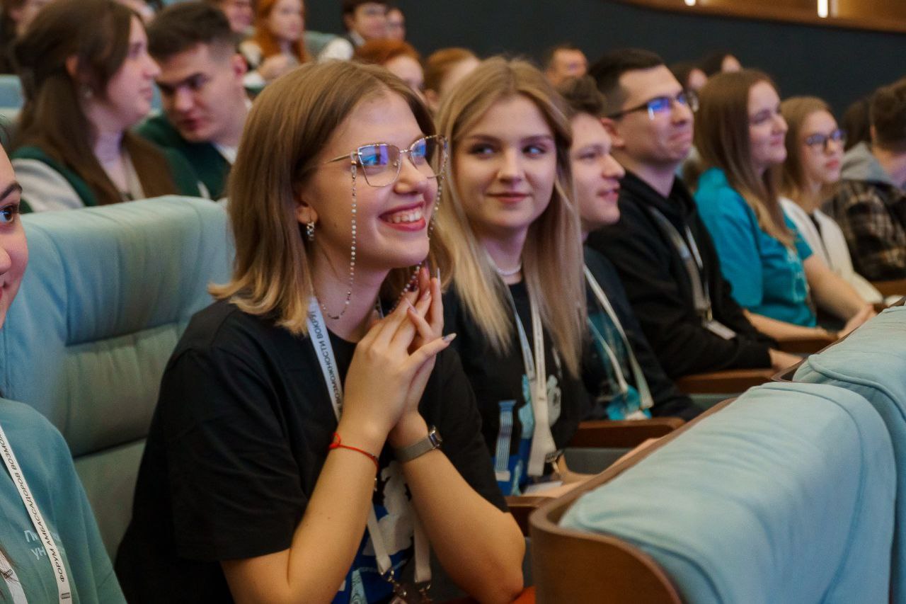 В Тюмени открылся третий Форум амбассадоров возможностей России В Тюмени открылся третий Форум амбассадоров возможностей России