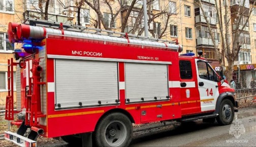 Сотрудники МЧС России ликвидировали пожар на улице Фабричной