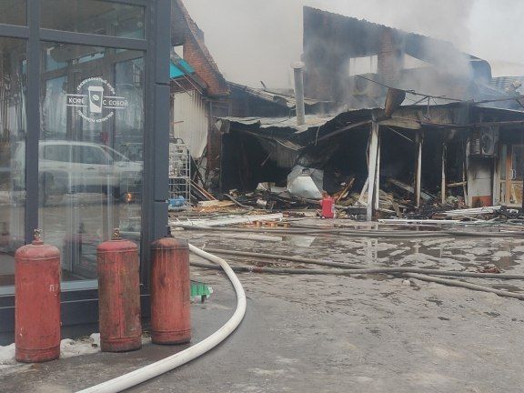 Пожарные ликвидировали возгорание в Сургуте