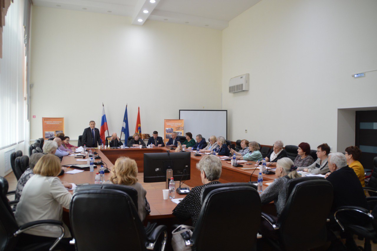 В управе Восточного административного округа Тюмени состоялся пленум Совета ветеранов В управе Восточного административного округа Тюмени состоялся пленум Совета ветеранов