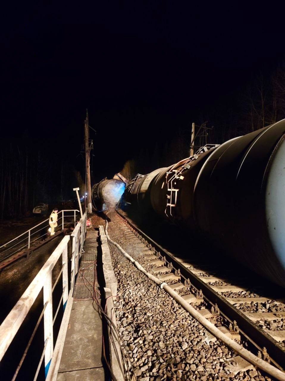 14 поездов задерживаются из-за вспыхнувших вагонов