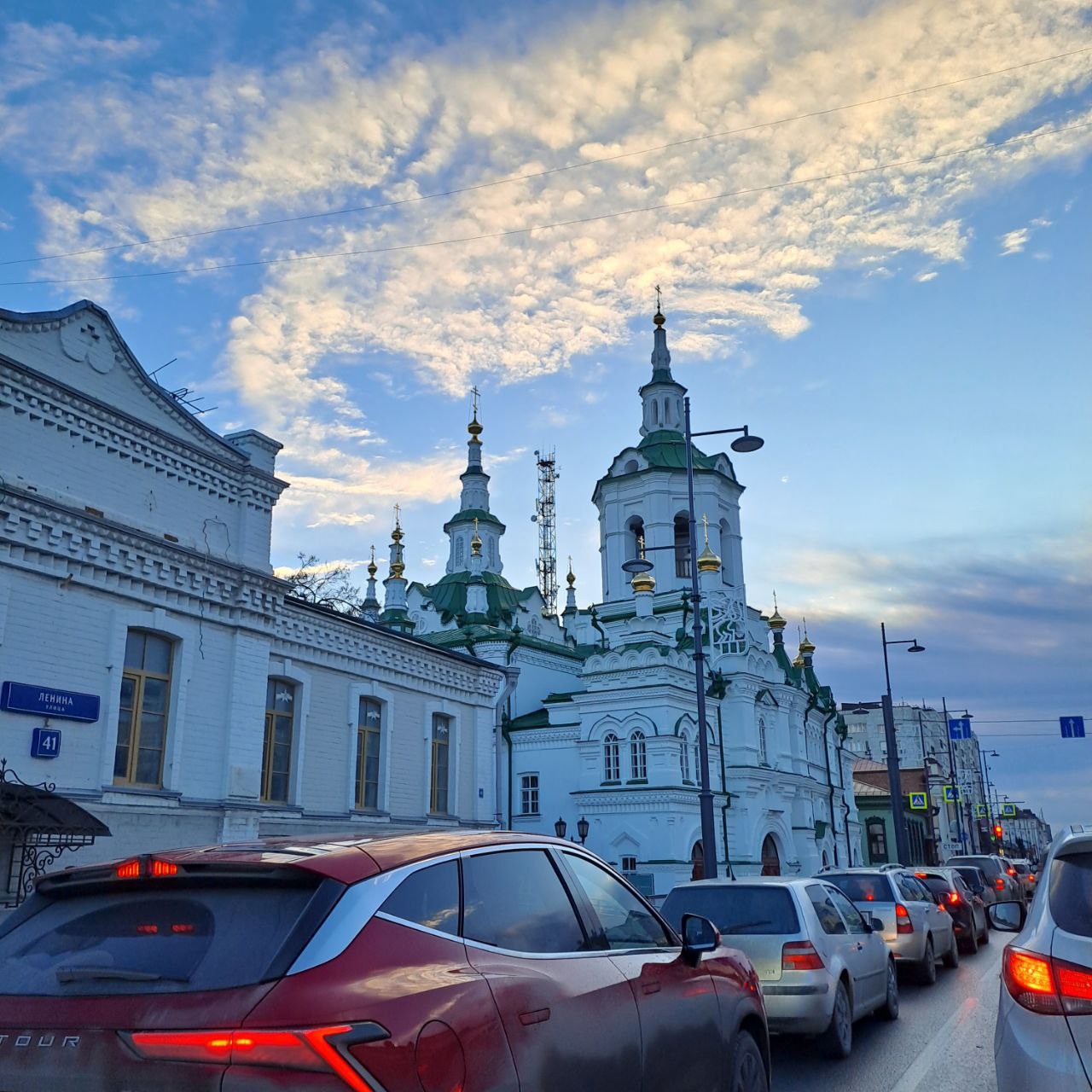 Как будто не ноябрь. На какой месяц больше похоже?