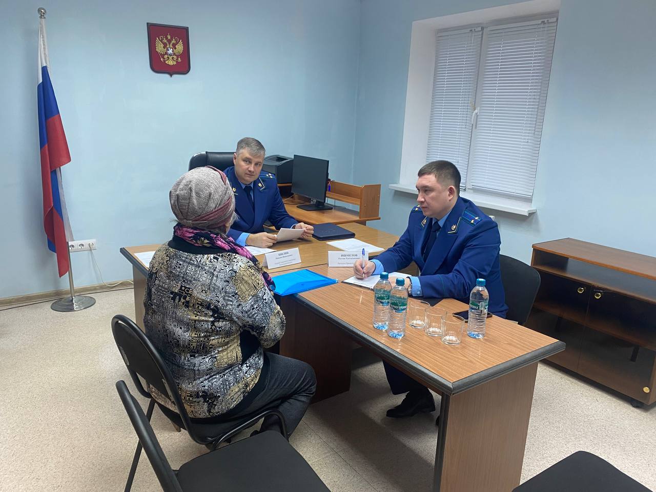 Также в рамках рабочего визита первый заместитель прокурора области Максим Шилин провёл личный прием граждан