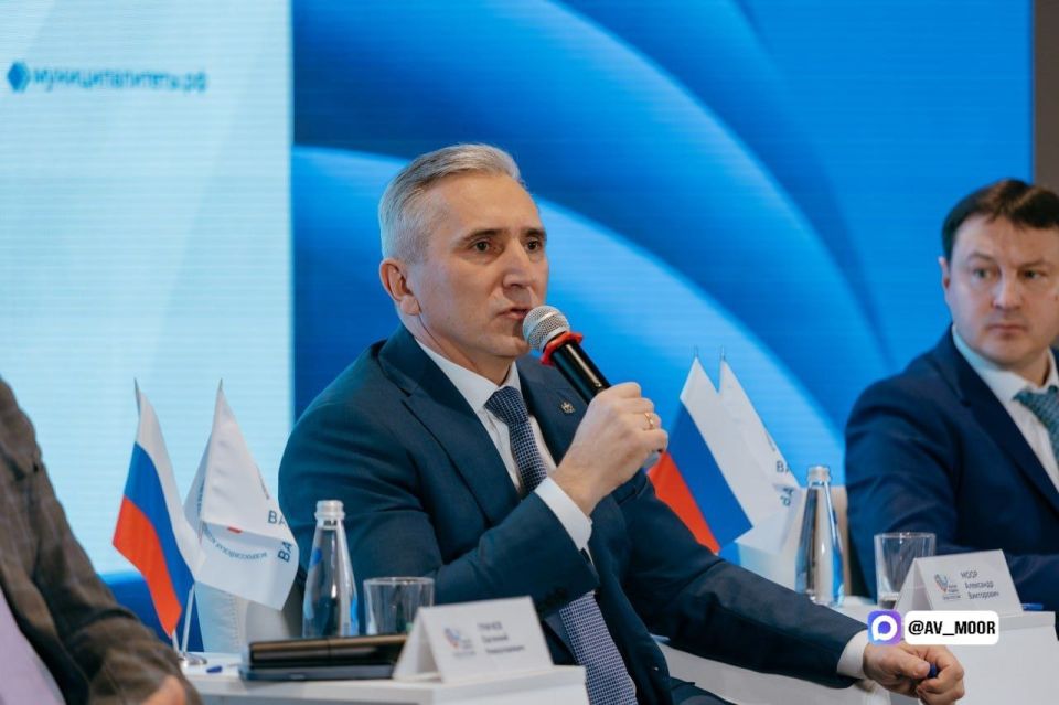 Максим Афанасьев: Участники форума «МАЛАЯ РОДИНА – СИЛА РОССИИ» высоко оценили уровень проведенных в Тюмени преобразований