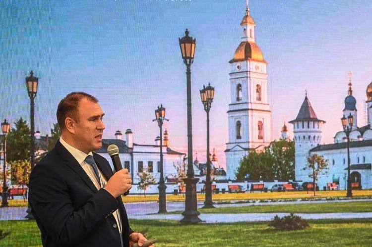 Сессия "Историческое наследие в современном контексте" прошла во время регионального дня III Всероссийского муниципального форума "МАЛАЯ РОДИНА - СИЛА РОССИИ" в главном корпусе ТюмГУ 21 ноября Сессия "Историческое наследие в современном контексте" прошла во время регионального дня III Всероссийского муниципального форума "МАЛАЯ РОДИНА - СИЛА РОССИИ" в главном корпусе ТюмГУ 21 ноября