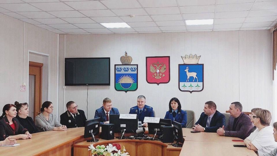 Первый заместитель прокурора Тюменской области Максим Шилин представил коллективам прокуратур Аромашевского и Бердюжского районов, представителям органов местного самоуправления и правоохранительных органов назначенных...