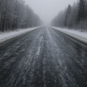 Из-за перепадов температур на дорогах региона гололедица