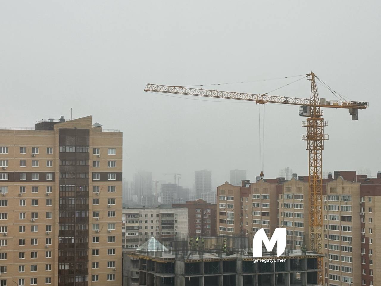 Туман плотной завесой накрыл сегодня Тюмень Туман плотной завесой накрыл сегодня Тюмень