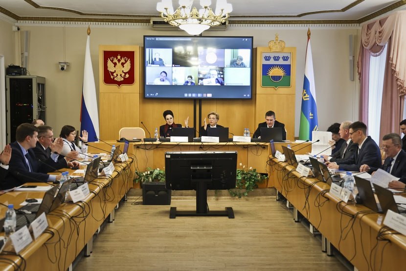 Некоторые итоги реализации закона «Об охране окружающей среды в Тюменской области» депутаты регионального парламента обсудили на очередном заседании комитета по экономической политике и природопользованию