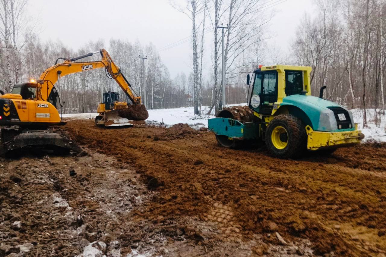 Глава города Тобольска Петр Вагин рассказал о ходе работ по благоустройству в новых районах – «Усадьба» и 19-м микрорайоне Глава города Тобольска Петр Вагин рассказал о ходе работ по благоустройству в новых районах – «Усадьба» и 19-м микрорайоне