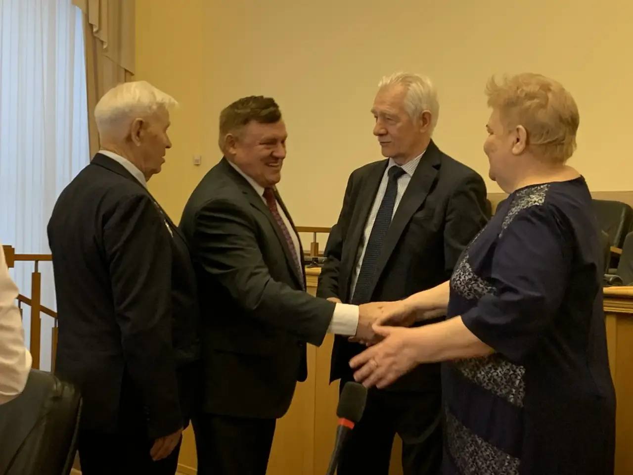 Сегодня Александр Моор выступит с ежегодным посланием "О положении дел в Тюменской области" Сегодня Александр Моор выступит с ежегодным посланием "О положении дел в Тюменской области"