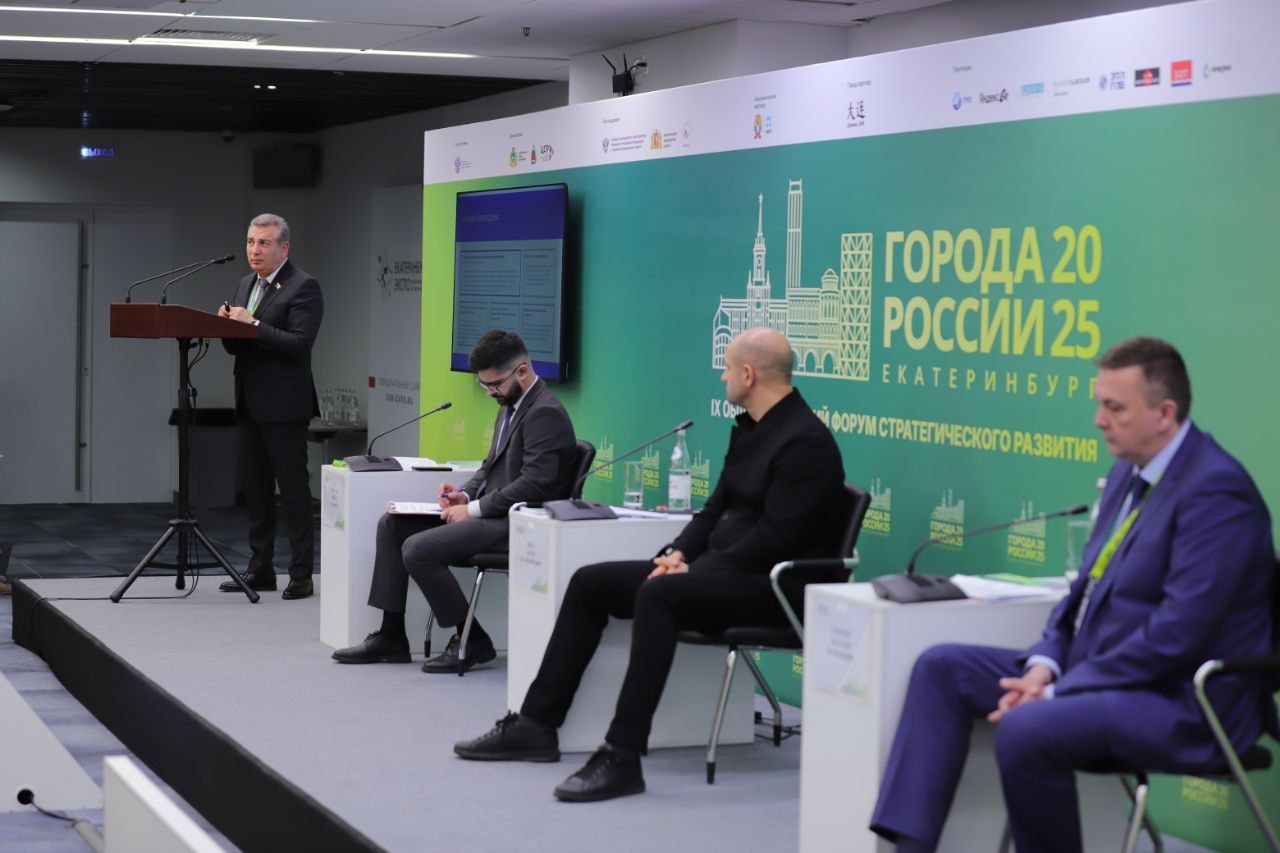 Максим Афанасьев: Сегодня день рождения отмечает Эдуард Закирович Омаров — наш земляк, известный своими выдающимися достижениями в области предпринимательства Максим Афанасьев: Сегодня день рождения отмечает Эдуард Закирович Омаров — наш земляк, известный своими выдающимися достижениями в области предпринимательства