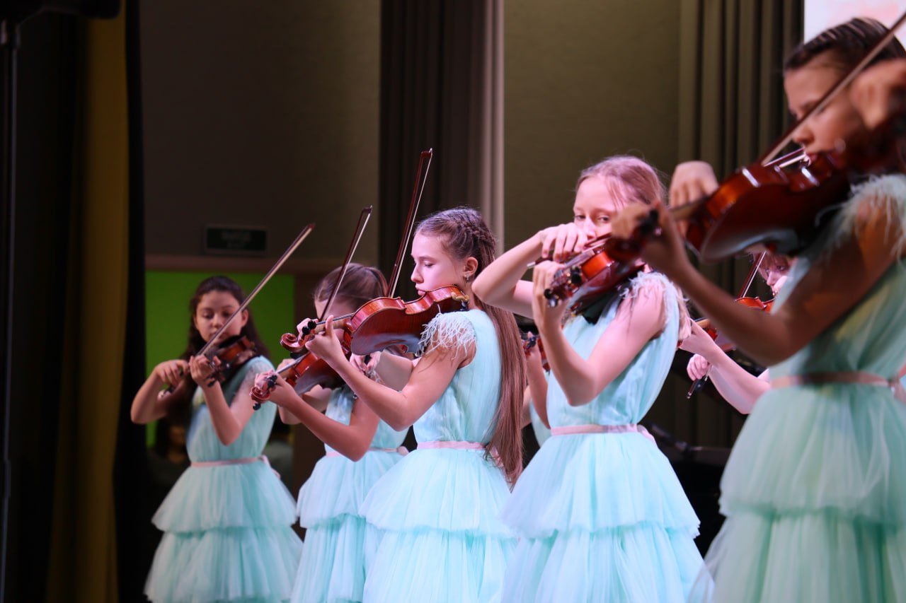 Концерт звучал, а мамино сердце билось Концерт звучал, а мамино сердце билось