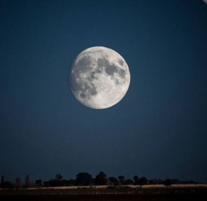 В ночь с 4 на 5 декабря тюменцы смогут увидеть третье суперлуние 2025 года