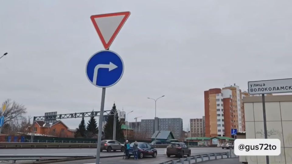 Два съезда открыли для движения на развязке Мельникайте - Дамбовская в Тюмени