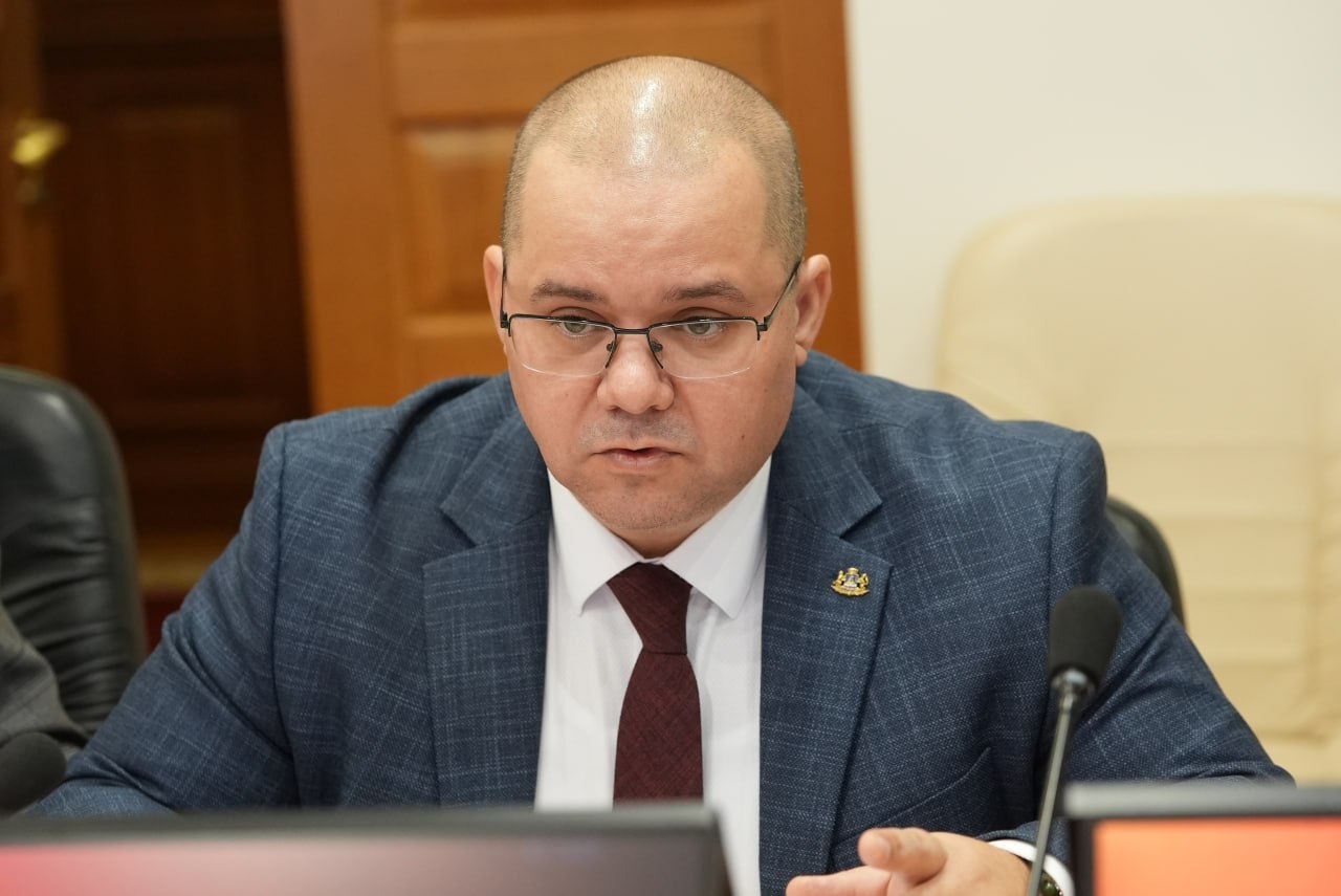 Максим Афанасьев: На заседании координационного совета Тюмени по профилактике правонарушений мы обсуждали тему мошенничества с использованием банковских карт, информационных технологий и средств мобильной связи Максим Афанасьев: На заседании координационного совета Тюмени по профилактике правонарушений мы обсуждали тему мошенничества с использованием банковских карт, информационных технологий и средств мобильной связи