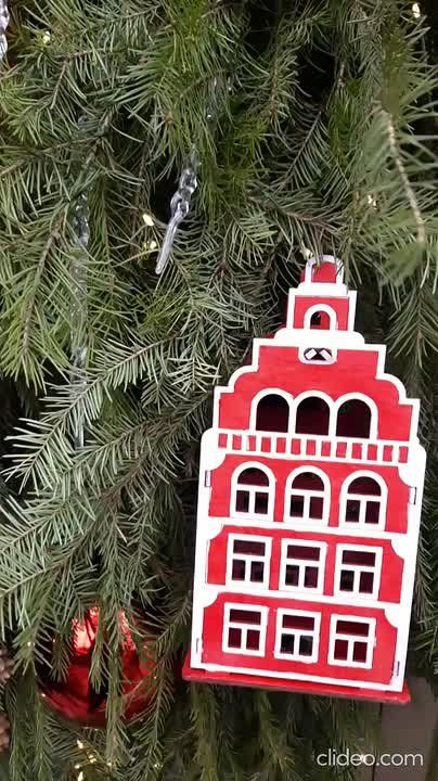 Тюменские многоэтажки готовятся расцветиться огоньками гирлянд