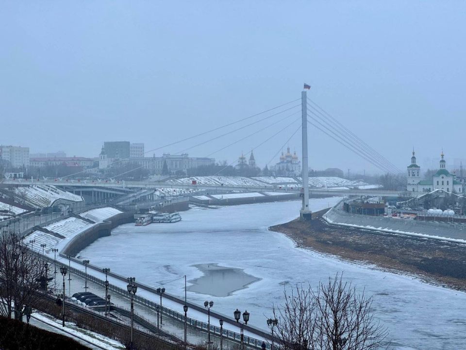 Накануне Туру припорошило снежком