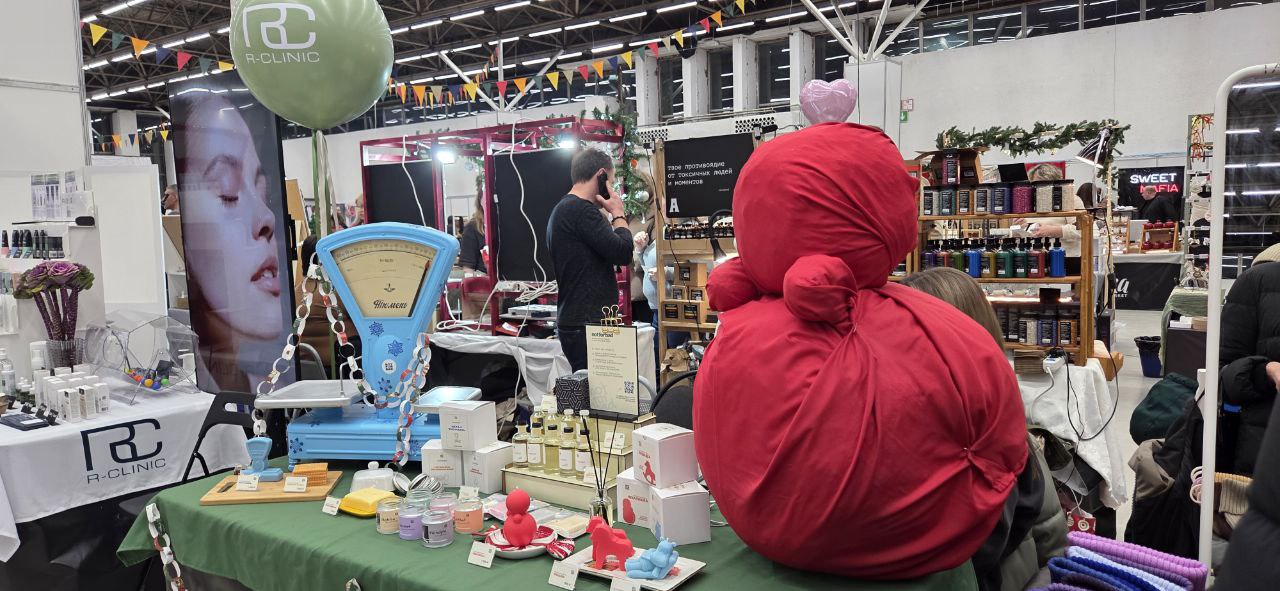 Первые зимние выходные.. Создайте атмосферу радости и веселья! В выставочном зале вас ждут: * Живая музыка; Первые зимние выходные.. Создайте атмосферу радости и веселья! В выставочном зале вас ждут: * Живая музыка;