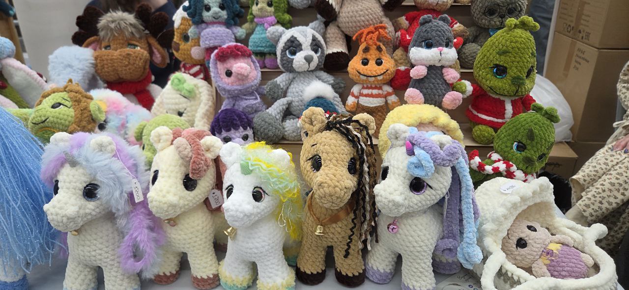 Первые зимние выходные.. Создайте атмосферу радости и веселья! В выставочном зале вас ждут: * Живая музыка; Первые зимние выходные.. Создайте атмосферу радости и веселья! В выставочном зале вас ждут: * Живая музыка;