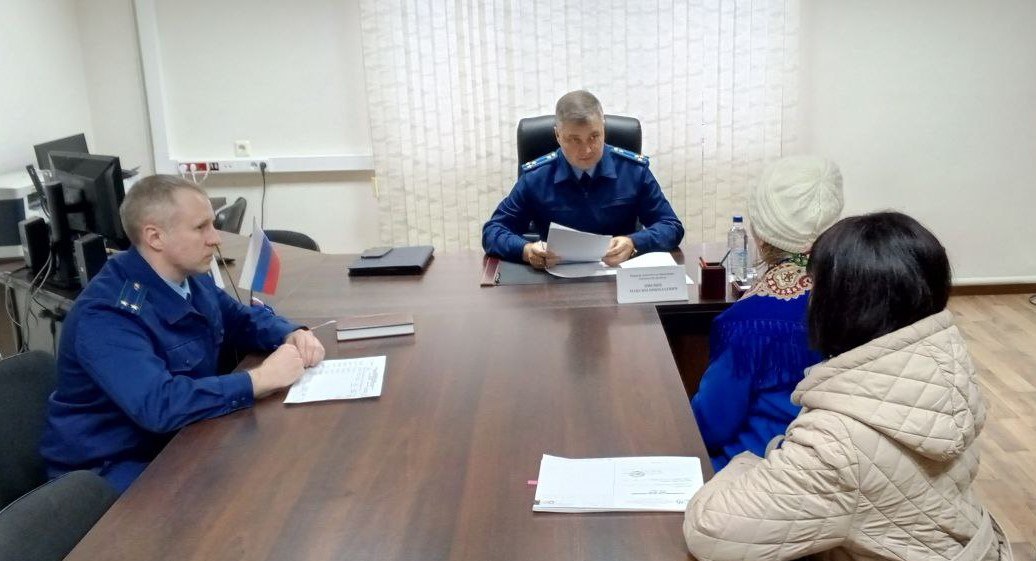 Первый заместитель прокурора Тюменской области Максим Шилин провел прием жителей Абатского, Голышмановского и Омутинского районов Первый заместитель прокурора Тюменской области Максим Шилин провел прием жителей Абатского, Голышмановского и Омутинского районов