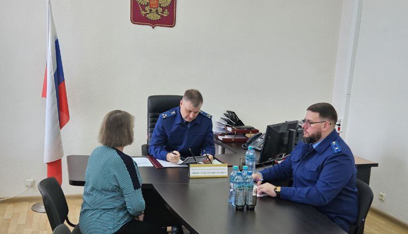 Первый заместитель прокурора Тюменской области Максим Шилин провел прием жителей Абатского, Голышмановского и Омутинского районов Первый заместитель прокурора Тюменской области Максим Шилин провел прием жителей Абатского, Голышмановского и Омутинского районов