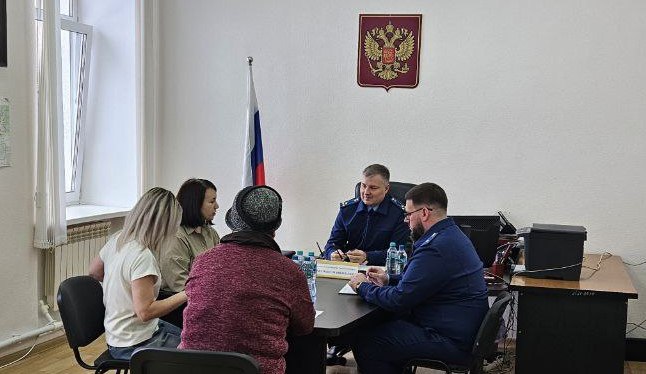 Первый заместитель прокурора Тюменской области Максим Шилин провел прием жителей Абатского, Голышмановского и Омутинского районов Первый заместитель прокурора Тюменской области Максим Шилин провел прием жителей Абатского, Голышмановского и Омутинского районов