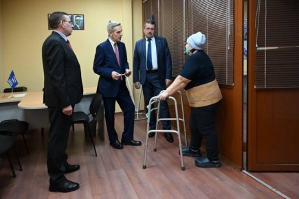 В Тюменской области продолжается декада личных приёмов граждан, приуроченная к очередной годовщине со дня основания «Единой России» — в декабре ей исполнилось 24 года