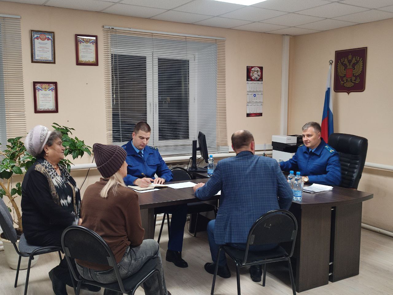 Первый заместитель прокурора Тюменской области Максим Шилин провел прием жителей Абатского, Голышмановского и Омутинского районов Первый заместитель прокурора Тюменской области Максим Шилин провел прием жителей Абатского, Голышмановского и Омутинского районов