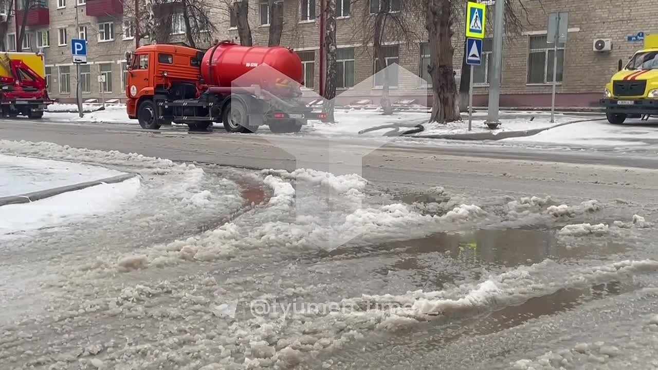 Морозы принесли с собой коммунальные ЧП: очередной инцидент оставил без воды 11 домов в Тюмени