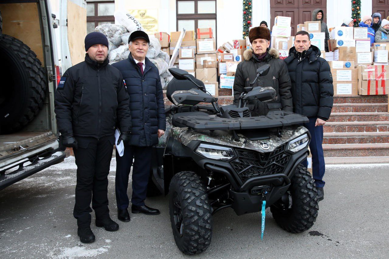 Сегодня отправили новую партию гуманитарного груза для наших бойцов в зону СВО. Сегодня отправили новую партию гуманитарного груза для наших бойцов в зону СВО.