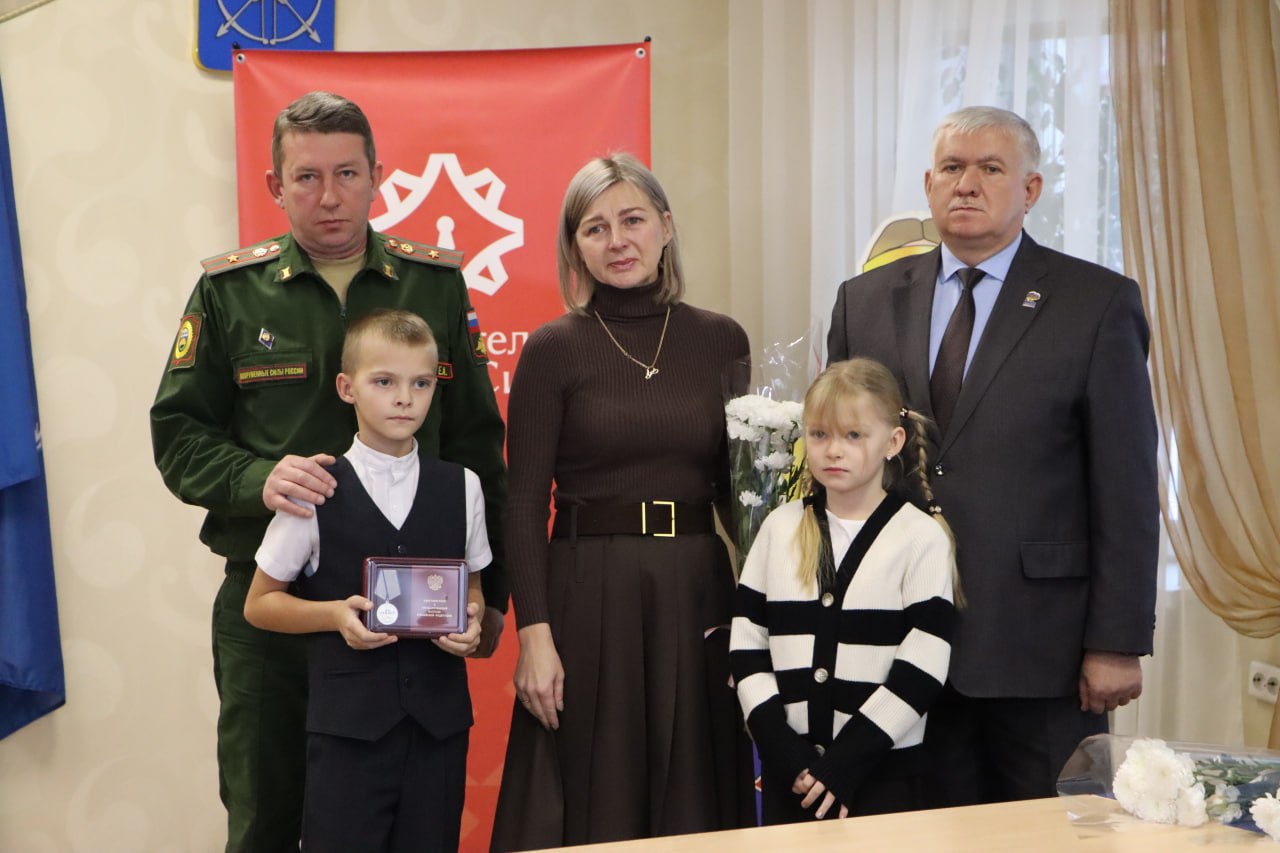 В муниципалитетах Тюменской области проходят мероприятия, посвященные Дню героев Отечества В муниципалитетах Тюменской области проходят мероприятия, посвященные Дню героев Отечества