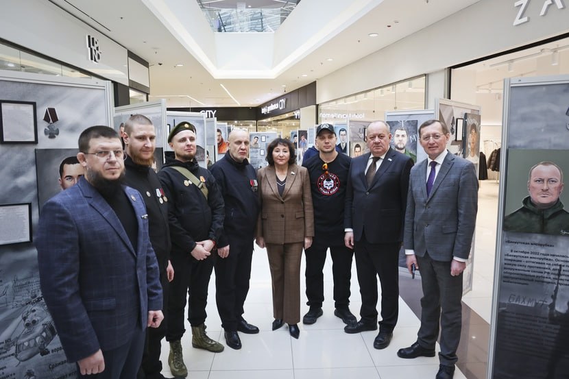 Всероссийская выставка «Они сражались за Родину» открылась в ТРЦ «Кристалл»