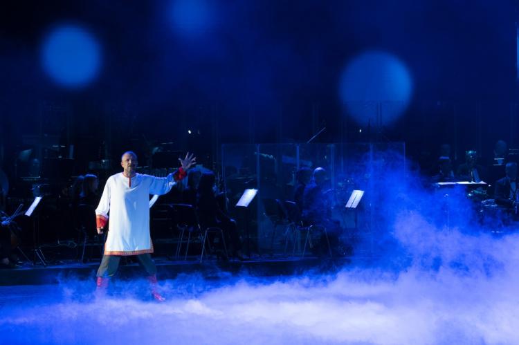 Концерт, посвященный Дню Героев Отечества, прошел в ДК "Нефтяник" 9 декабря Концерт, посвященный Дню Героев Отечества, прошел в ДК "Нефтяник" 9 декабря