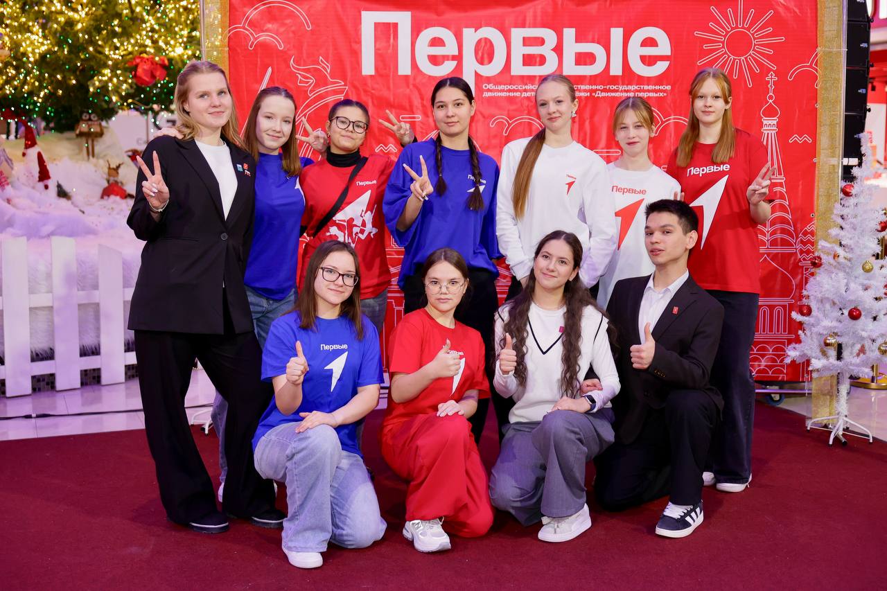 Сегодня в Тобольске дан старт Всероссийской акции «Ёлка желаний» Сегодня в Тобольске дан старт Всероссийской акции «Ёлка желаний»