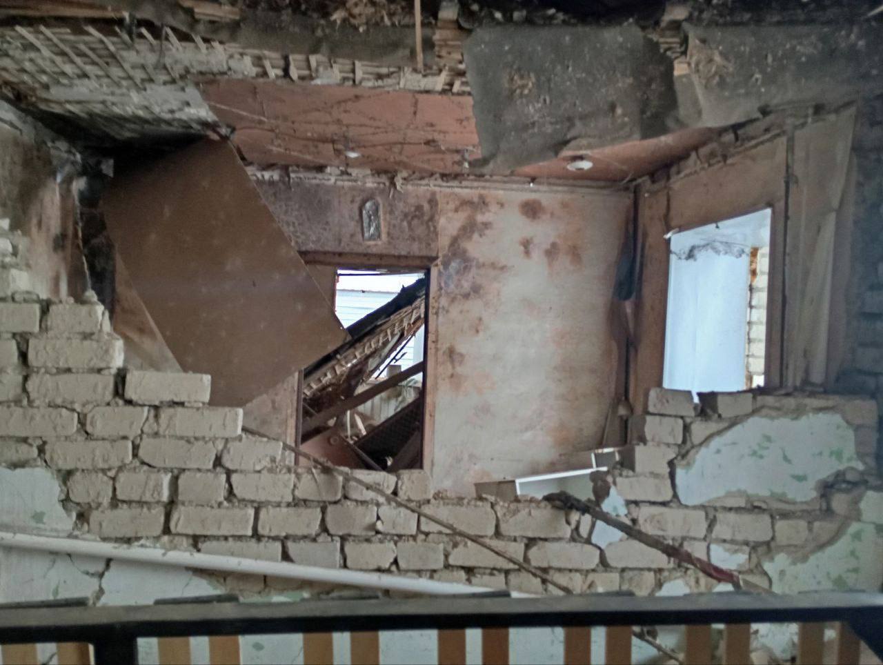 Две тюменские семьи остались без крова из-за взрыва газа Две тюменские семьи остались без крова из-за взрыва газа