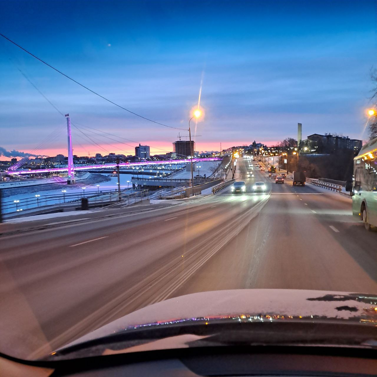 Тюменское утро: по дороге на работу