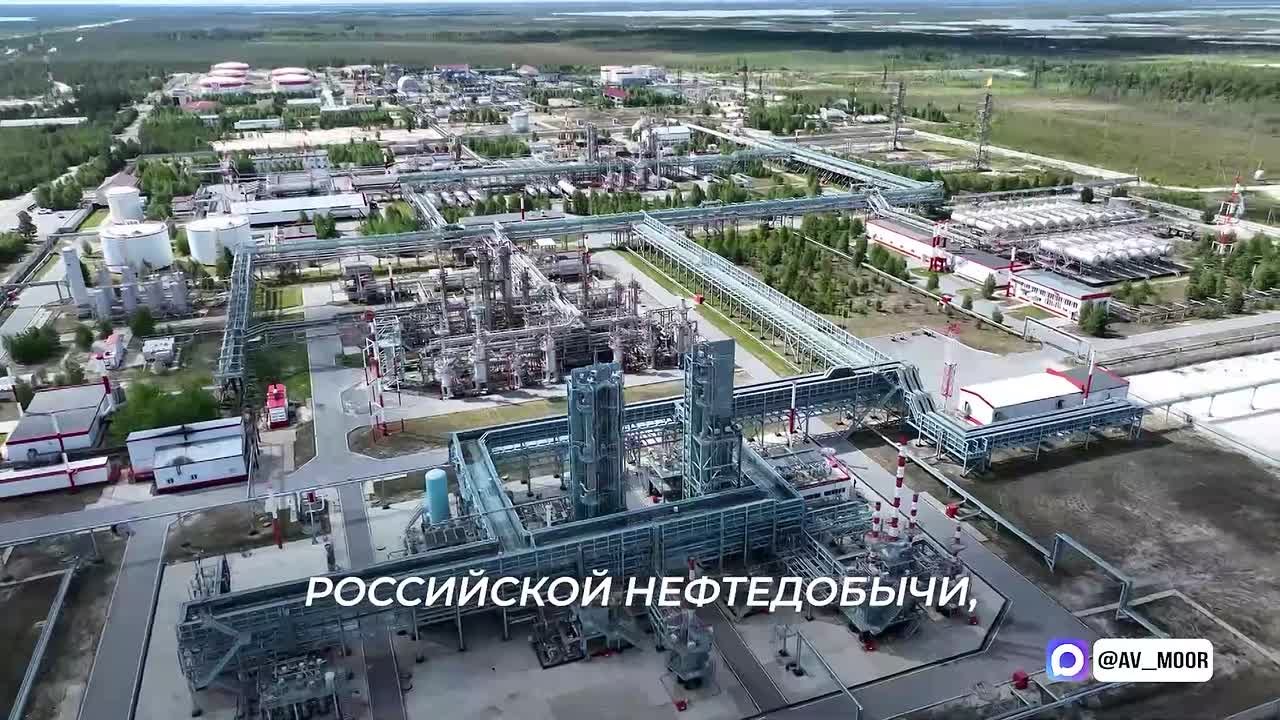 Александр Моор: Сегодня Ханты-Мансийский автономный округ – Югра и Ямало-Ненецкий автономный округ отмечают 95 лет со дня образования