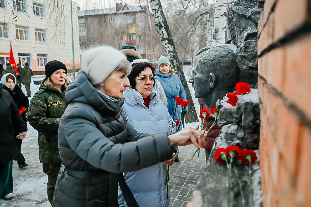 Экспозицию посвятили героям Экспозицию посвятили героям