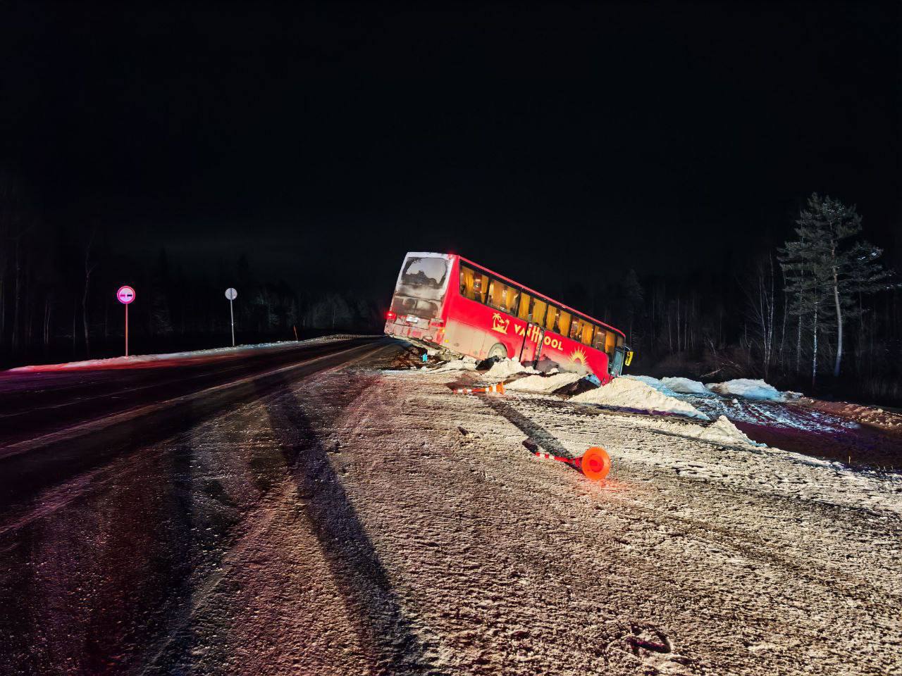 Подробности смертельного ДТП от прокуратуры: молодые северяне на «Гранте» разбились в аварии с автобусом Подробности смертельного ДТП от прокуратуры: молодые северяне на «Гранте» разбились в аварии с автобусом