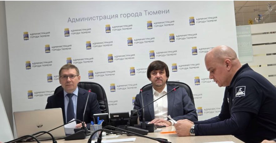 Максим Афанасьев: На прошедшем селекторном совещании я дал конкретные поручения по формированию четкого и понятного плана действий всех городских служб по подготовке к новогодним праздникам, а также по организации их работы...