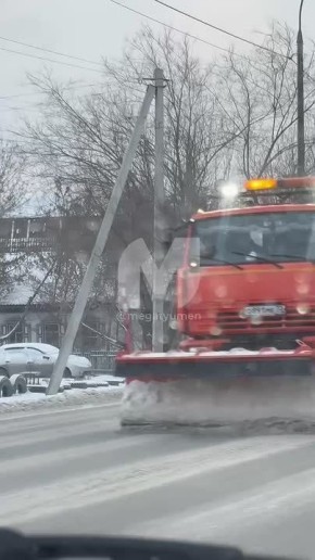 Борьба со снегом в Тюмени полным ходом