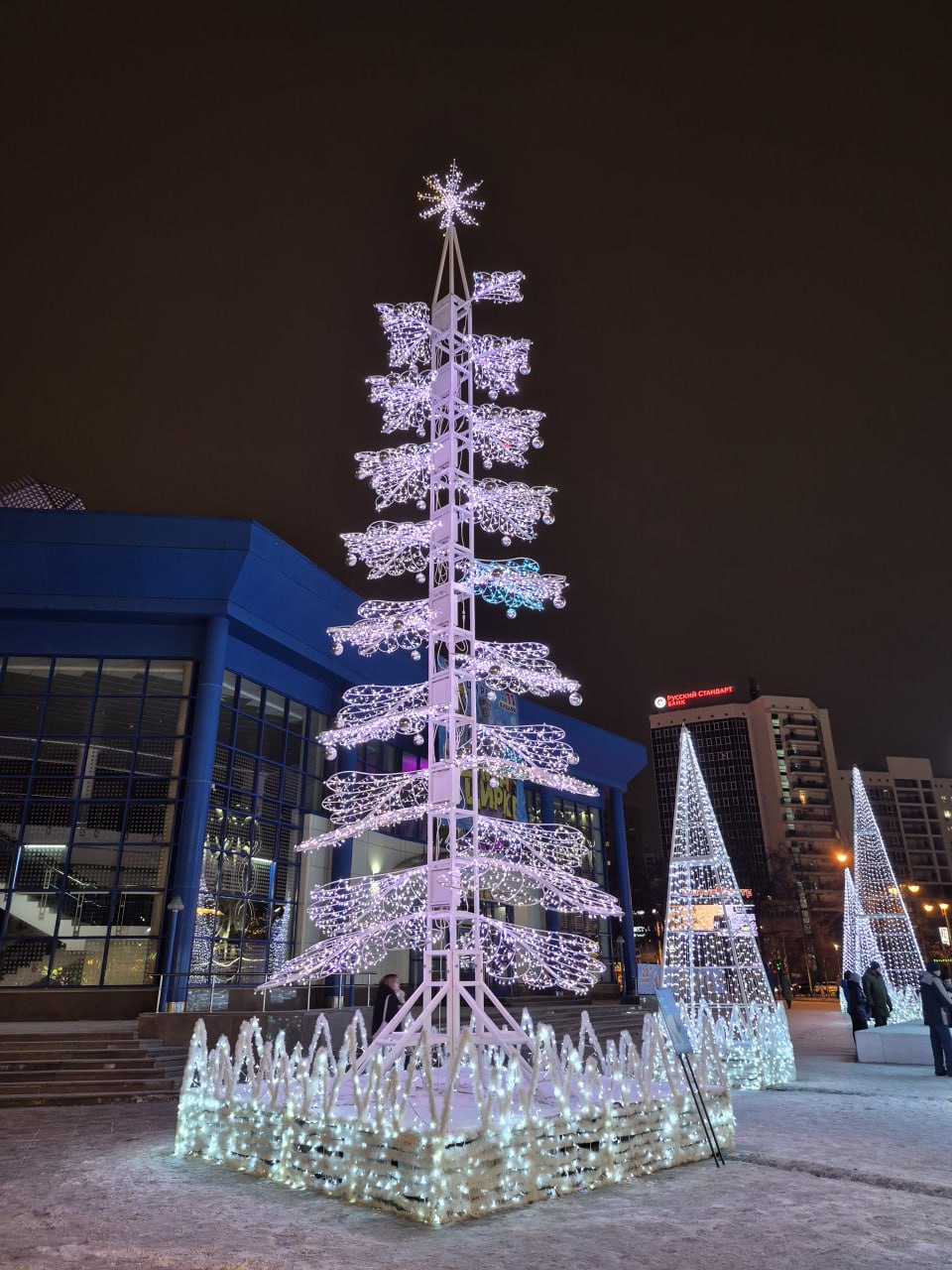 Тюменские волшебники: семья северных медведей Тюменские волшебники: семья северных медведей