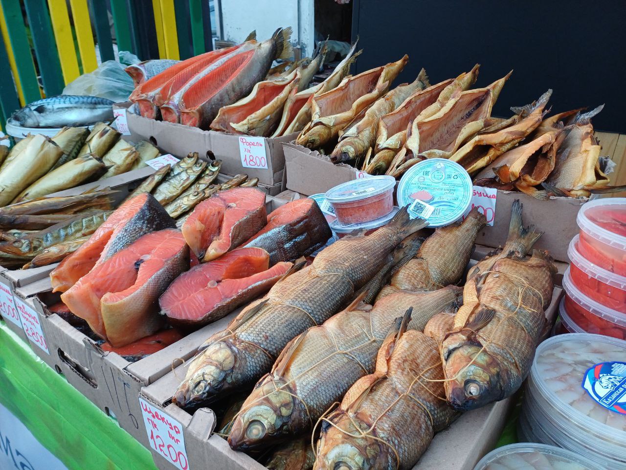 13 декабря администрация города Тюмени совместно с департаментом агропромышленного комплекса Тюменской области провели на четырёх торговых площадках продовольственные ярмарки 13 декабря администрация города Тюмени совместно с департаментом агропромышленного комплекса Тюменской области провели на четырёх торговых площадках продовольственные ярмарки