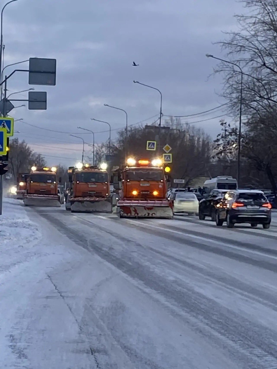 Максим Афанасьев: После снегопада на улицах Тюмени задействовано 632 дорожных рабочих и 462 единицы спецтехники Максим Афанасьев: После снегопада на улицах Тюмени задействовано 632 дорожных рабочих и 462 единицы спецтехники