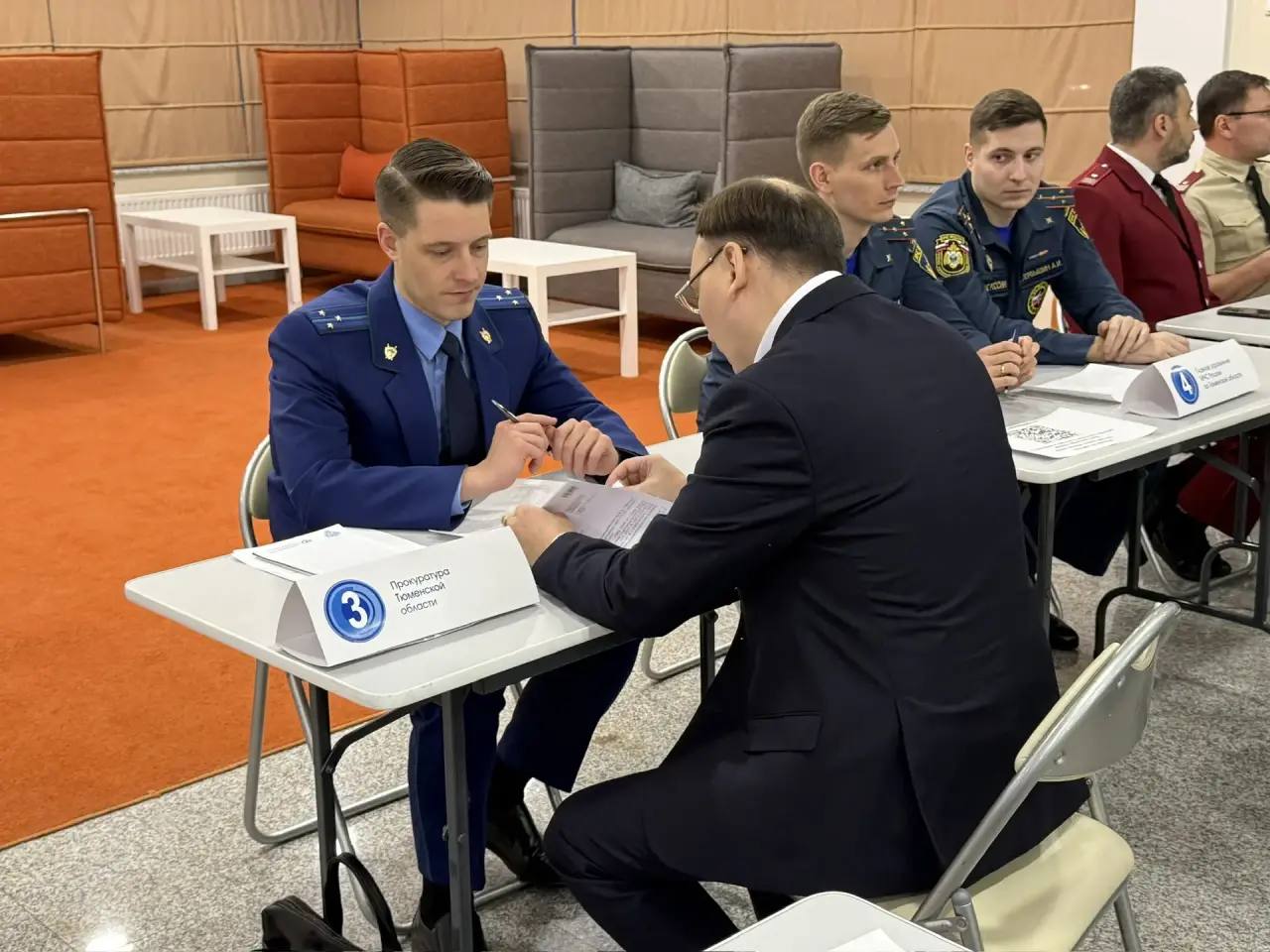 Работники прокуратуры Тюменской области приняли участие в Едином дне консультаций для предпринимателей на тему: «Налоговая политика 2025/2026», проходившем с участием Уполномоченного по защите прав предпринимателей в... Работники прокуратуры Тюменской области приняли участие в Едином дне консультаций для предпринимателей на тему: «Налоговая политика 2025/2026», проходившем с участием Уполномоченного по защите прав предпринимателей в...