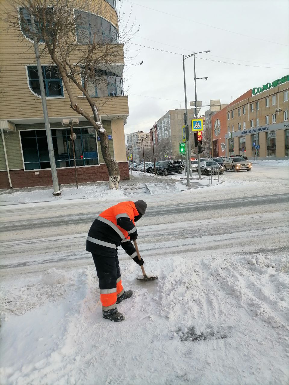 В Тюмень все-таки пришел снег В Тюмень все-таки пришел снег